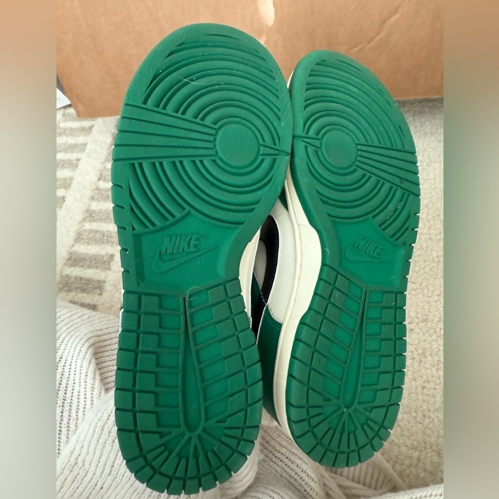 2022 Nike Dunk Low SE 'Lottery Pack - Malachite' - Picture 4 of 4
